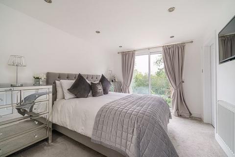 15 Kent Close, Orpington, BR6 7HD