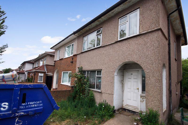 Hughenden Gardens Northolt 3 Bed Semi Detached House £430 000