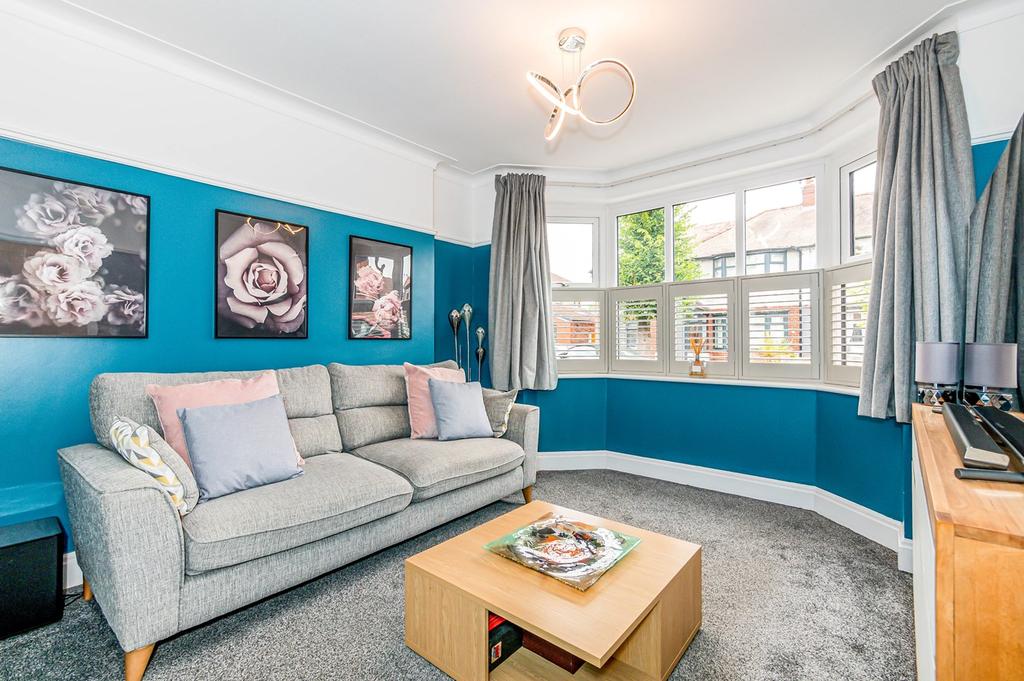 Malvern Avenue, Urmston, Manchester, M41 3 bed semidetached house £