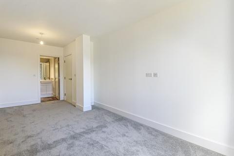 2 bedroom apartment for sale - 30 Mill Mead, Staines, TW18