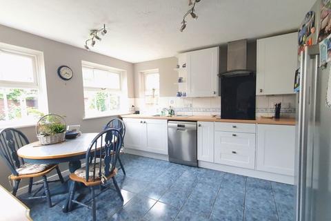 48 Bay Tree Road, Abbeymead, Gloucester, GL4 5WD