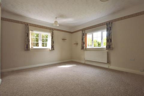 Studio to rent, East Gomeldon Road, Salisbury