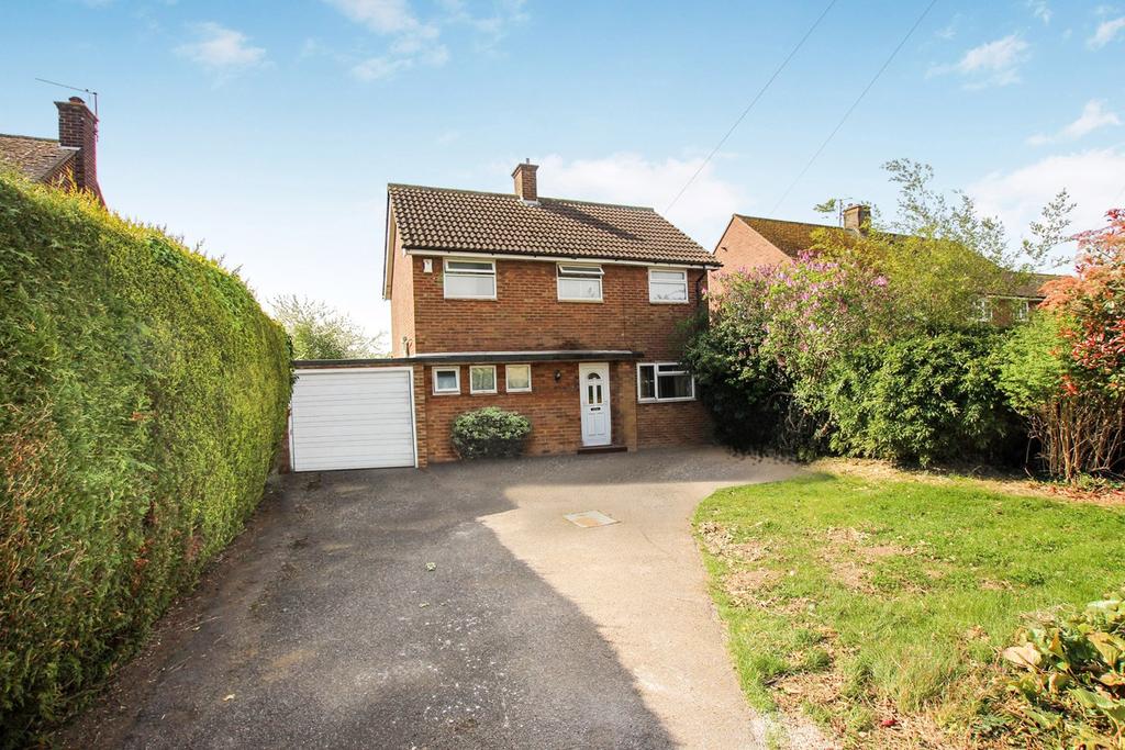 Cambridge Road, Langford, Biggleswade, SG18 3 bed detached house £500,000