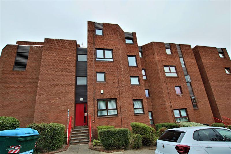 William Street, Dundee 2 bed apartment £115,000
