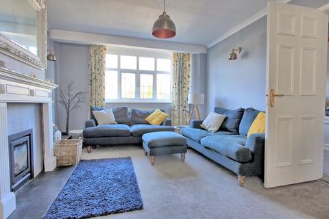 59 Deanway, Chalfont St Giles, HP8 4JX