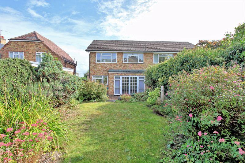 Lovel Road, Chalfont St Peter 4 bed semidetached house for sale £575,000