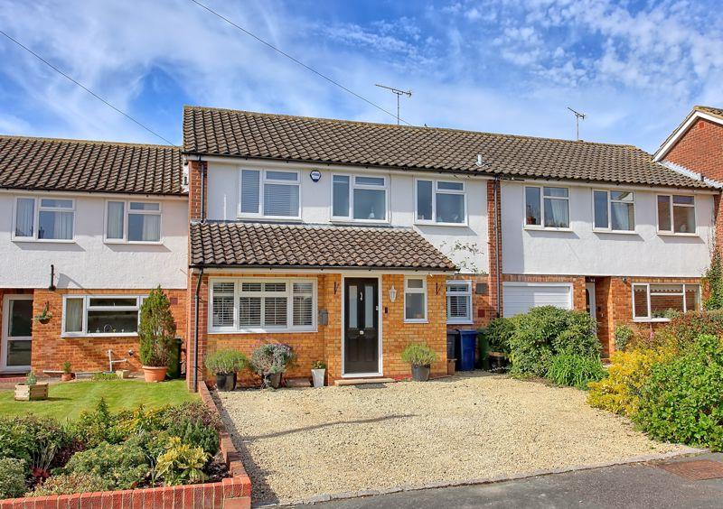 Captain Cook Close, Chalfont St Giles 3 bed terraced house for sale £650,000
