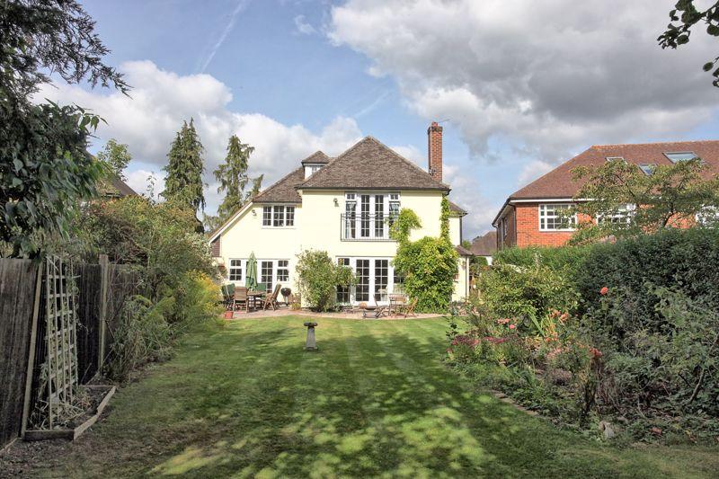 Bottrells Lane, Chalfont St. Giles 6 bed detached house £1,425,000