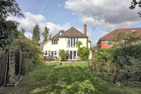 57 Bottrells Lane, Chalfont St Giles, HP8 4EY