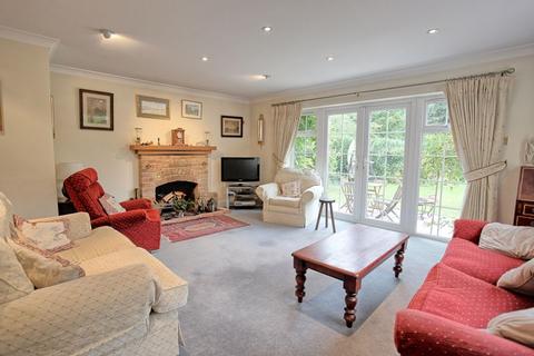 57 Bottrells Lane, Chalfont St Giles, HP8 4EY