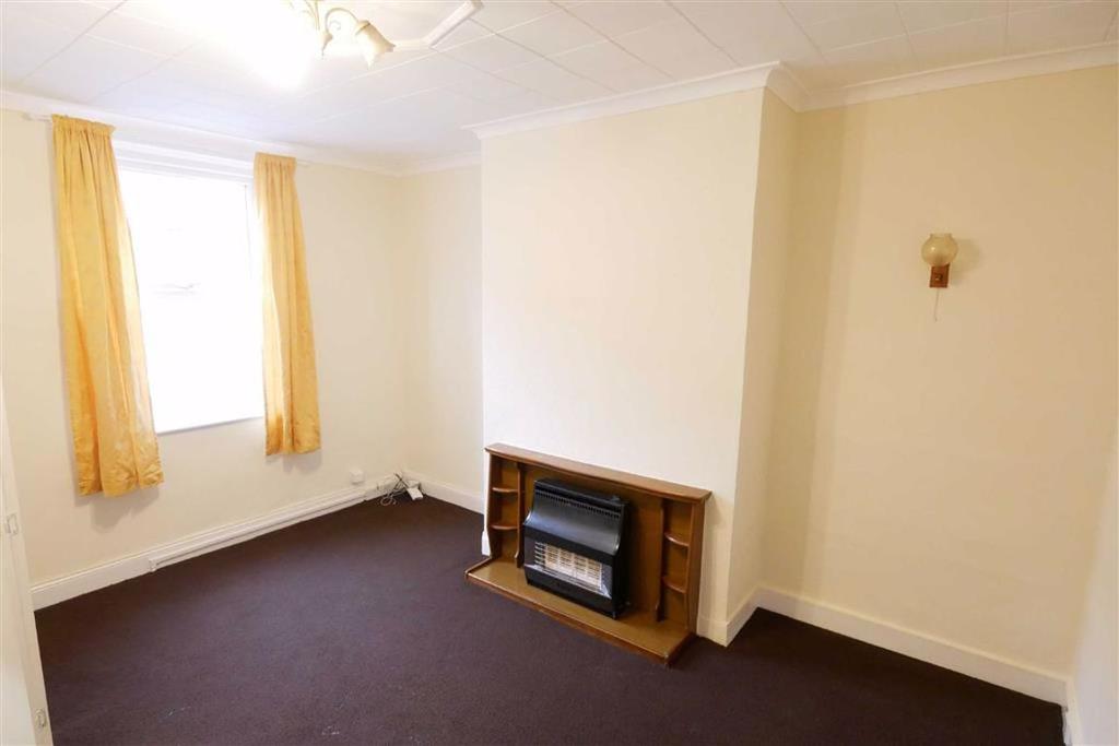 Airedale Terrace, Morley, LS27 2 bed terraced house £515 pcm (£119 pw)