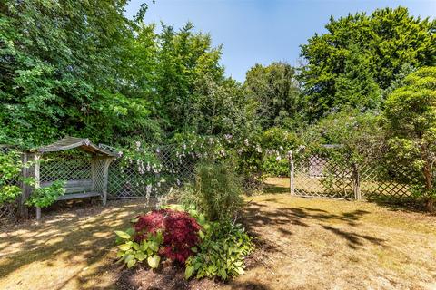 Miramichi Farnham Lane, Haslemere, GU27 1EU