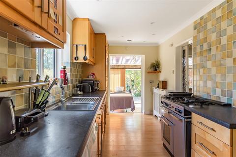 Miramichi Farnham Lane, Haslemere, GU27 1EU