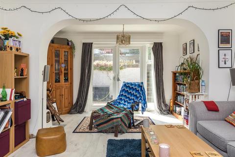 3 bedroom house for sale - Carden Avenue, Brighton