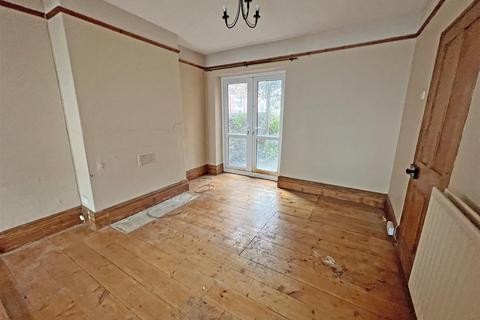19 Alexandra Road, Aberystwyth, SY23 1LN