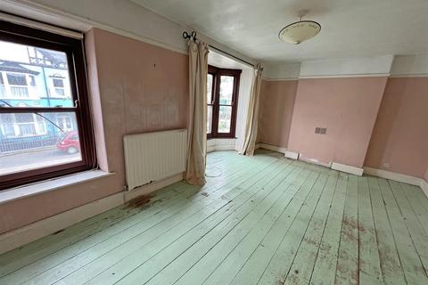 19 Alexandra Road, Aberystwyth, SY23 1LN
