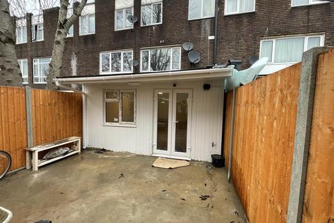 6 bedroom terraced house for sale - Everglade Strand, Colindale, London