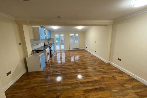 6 bedroom terraced house for sale, Everglade Strand, Colindale, London