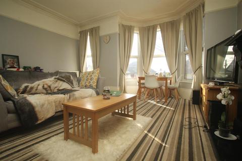 2 bedroom flat for sale, Cardigan Road, Bridlington