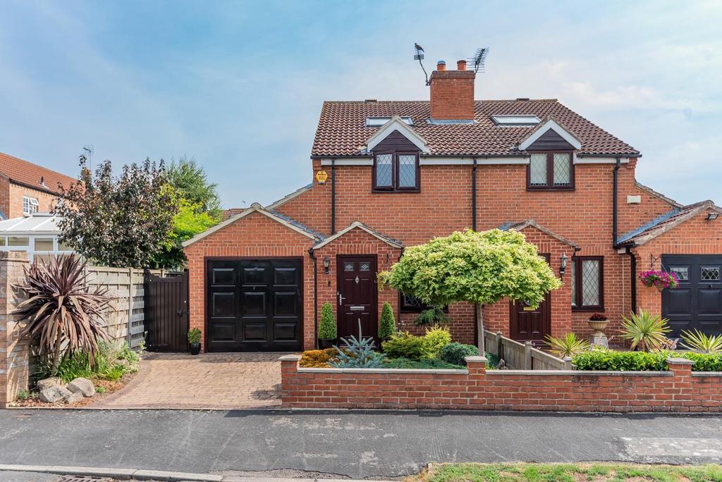 Water Lane, Dunnington, York 3 bed semidetached house for sale £300,000