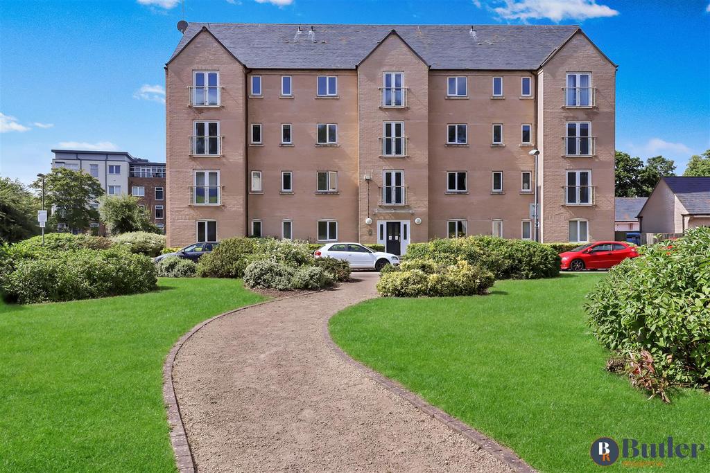 Skipper Way, Little Paxton, St. Neots 2 bed flat for sale £250,000
