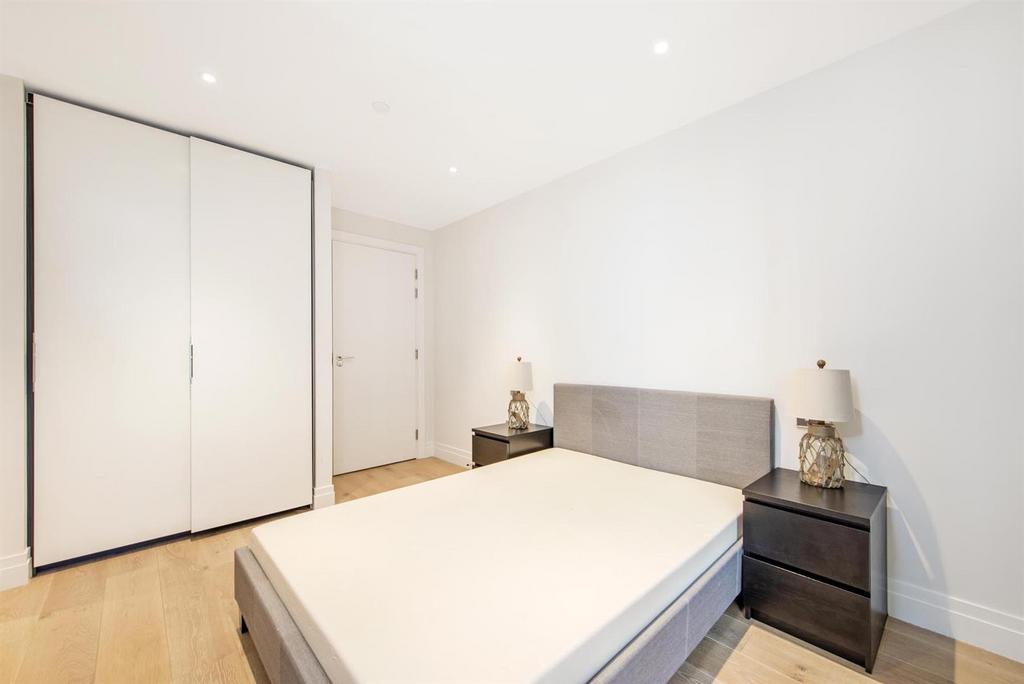 Bedroom (2).jpg