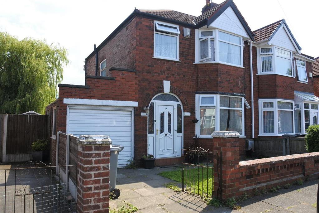 Barkway Road, Stretford, Manchester 3 bed semidetached house £300,000