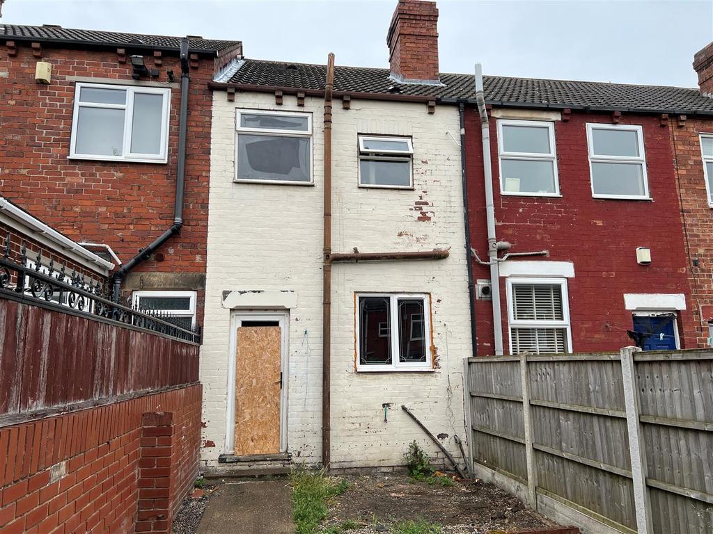 West Street, Hemsworth, Pontefract 2 bed terraced house £50,000