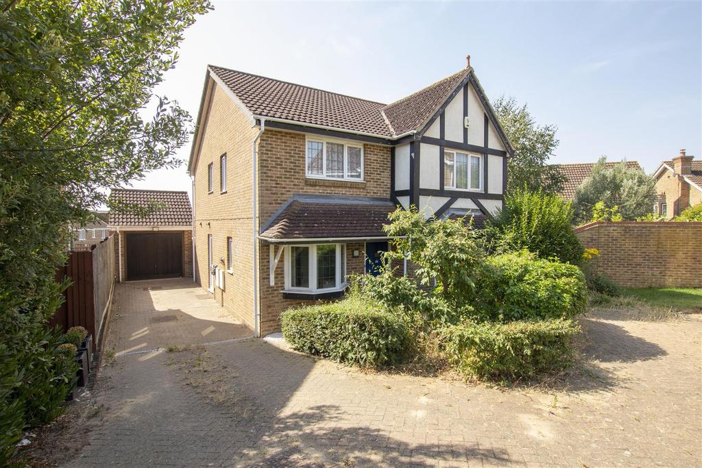 Old Grove Close, Cheshunt 4 bed detached house £744,500