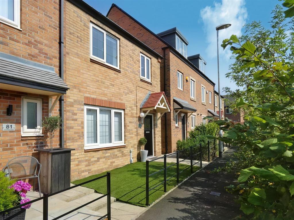 Countess Way, Shiremoor, Newcastle... 3 bed end of terrace house £220,000