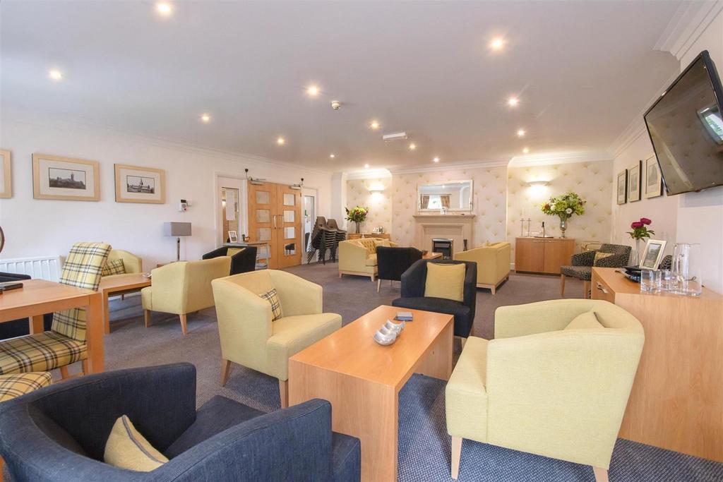 Residents' Lounge.jpg