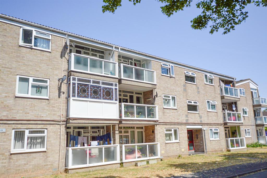 Bull Close Road, Norwich 2 bed flat £150,000