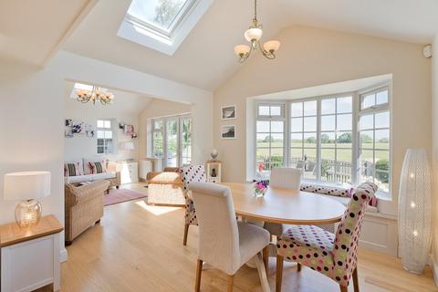4 bedroom detached house for sale - Main Street, Newton Kyme, Tadcaster