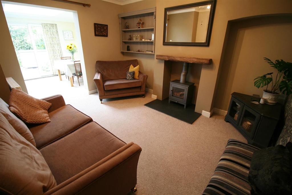 Northfield Road, Hinckley 3 bed semidetached house £265,000