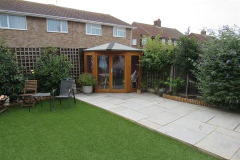 39 Bognor Drive, Herne Bay, CT6 8QR
