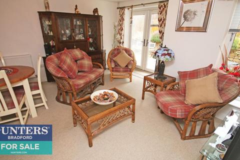 38 Daisy Fields, Bradford, BD2 1DZ