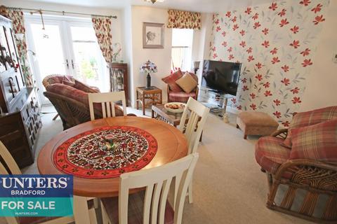38 Daisy Fields, Bradford, BD2 1DZ