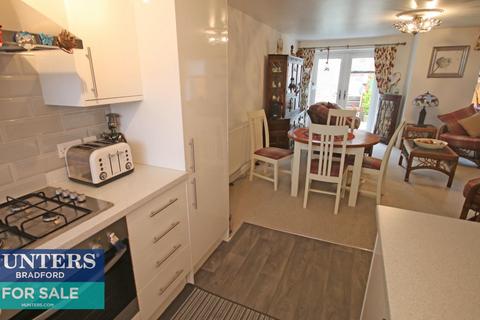 38 Daisy Fields, Bradford, BD2 1DZ
