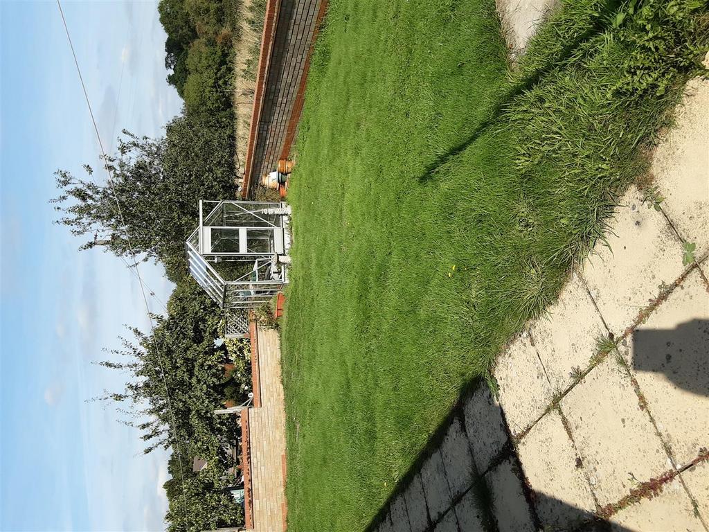 Rear Garden (9).jpg