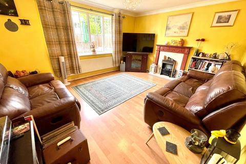 14 Fosberry Close, Wootton, Northampton, NN4 6AW