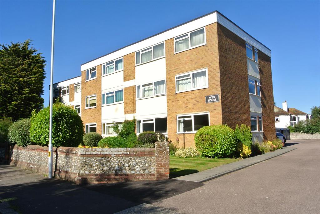 Wye House, Downview Road, Worthing 2 bed flat £995 pcm (£230 pw)