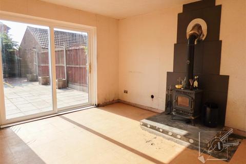 11 Armoury Drive, Gravesend, DA12 1LZ