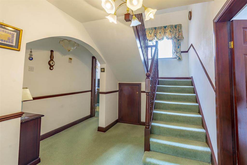 Hallway (5)-HDR copy.jpg