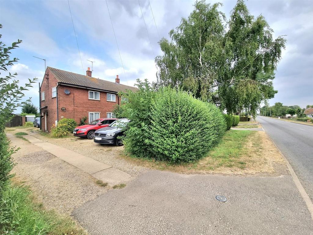 Jekils Bank, Holbeach St Johns 2 bed semidetached house for sale £
