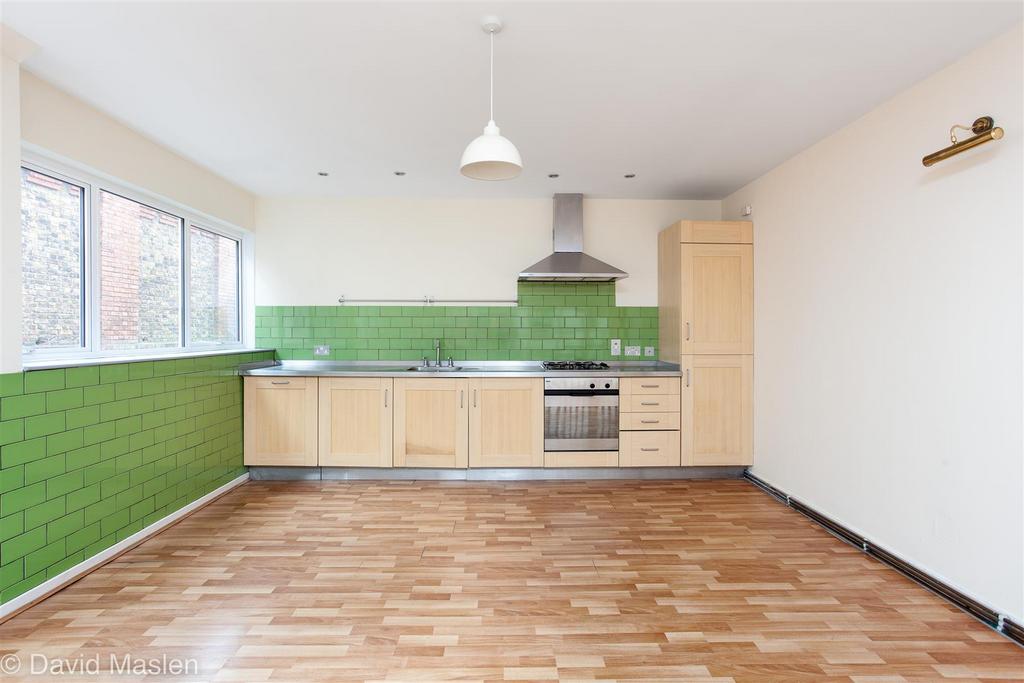 Kitchen1a.jpg