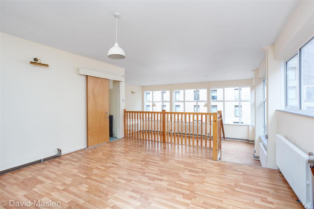 Kitchen1e.jpg