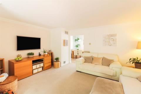 66 The Maples, Harlow, CM19 4RA