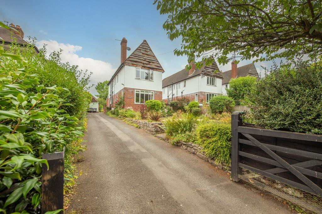 Livesey Road, Ludlow 3 bed detached house for sale £500,000