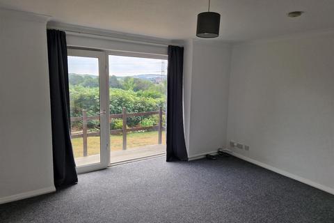 Flat 20, Fox House Allison Road, Bristol, BS4 4NT