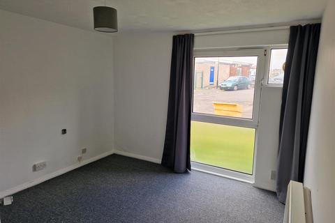 Flat 20, Fox House Allison Road, Bristol, BS4 4NT